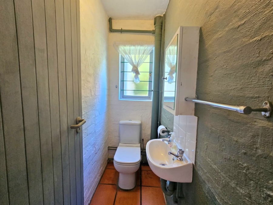 5 Bedroom Property for Sale in Herolds Bay Western Cape